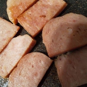 簡単 おつまみにも 焼きスパム レシピ 作り方 By 17mm 楽天レシピ 簡単 おつまみにも 焼きスパム レシピ 作り方 By 17mm 楽天レシピ